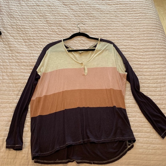 Long sleeve top - Picture 2 of 3